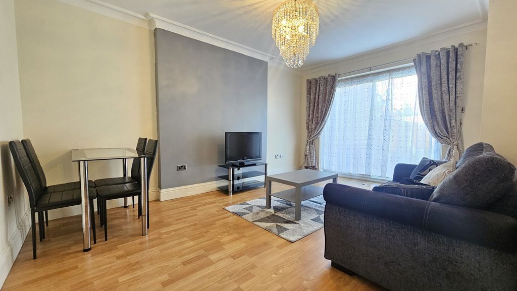 Property photo 1 of 25