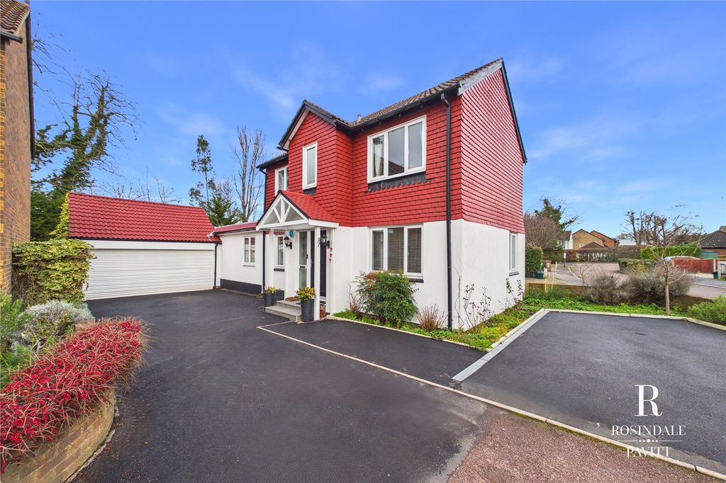 Property photo 1 of 44 The Front