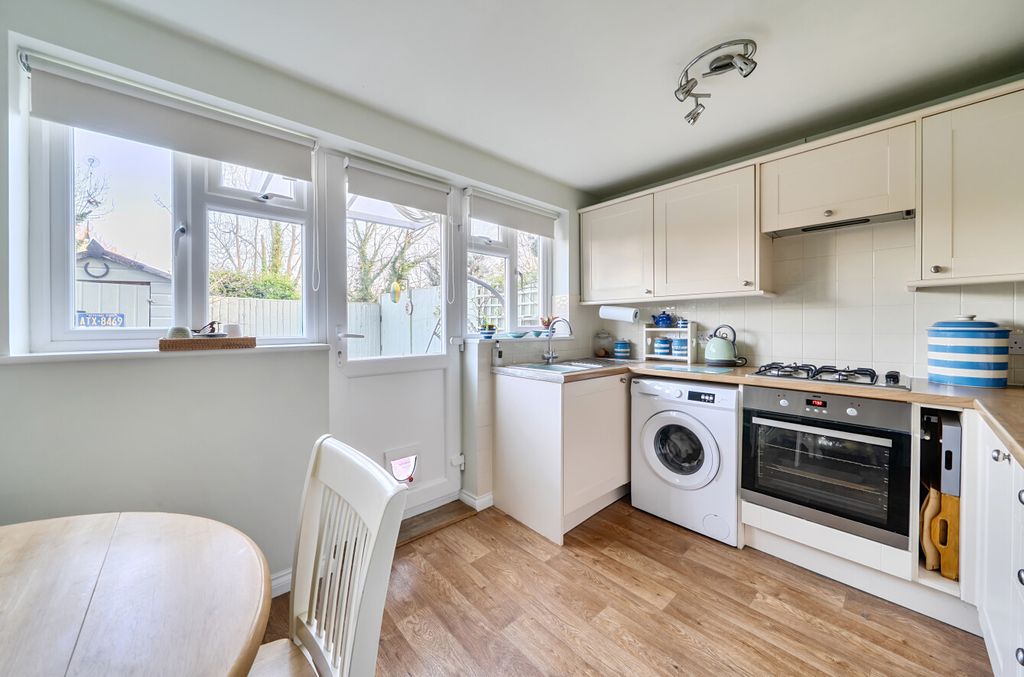 Property photo 3 of 13 1430929-16-69B997...