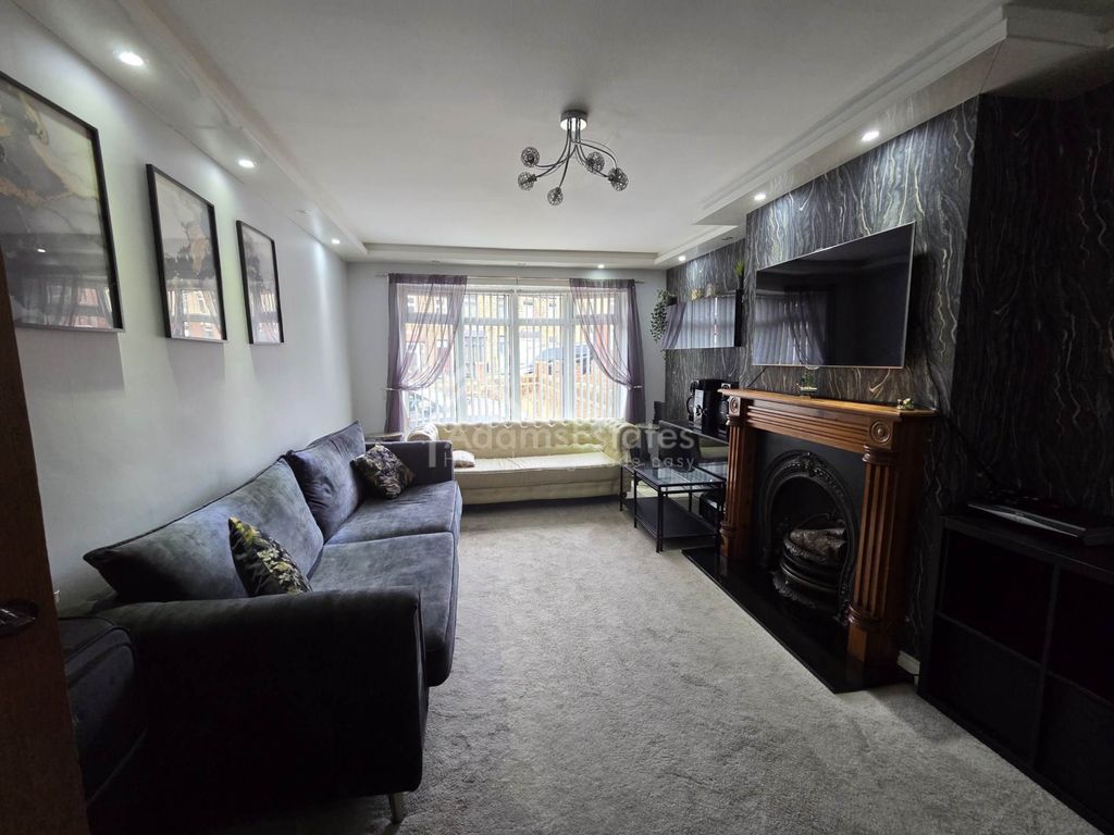 Additional image 5 of 3 bed semi-detached bungalow for saleSlaithwaite Road, Dewsbury WF12