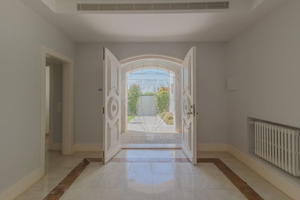 Property photo 3 of 25