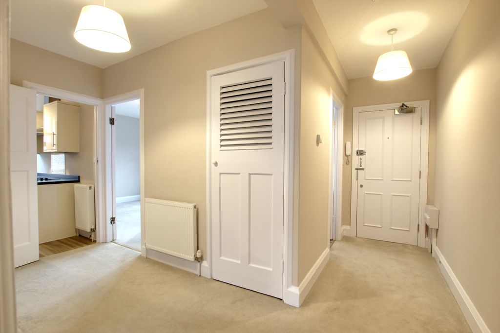 Property photo 2 of 8 2 Hall.Jpg