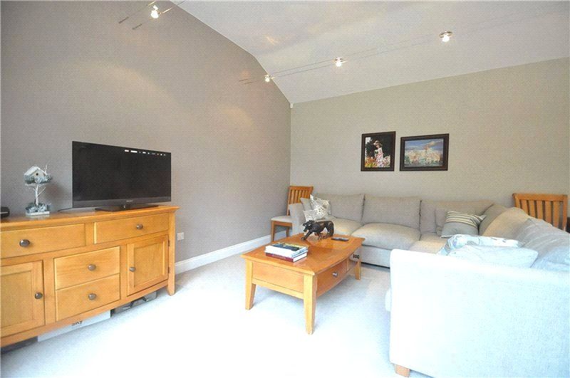 Property photo 3 of 10 Picture No. 05