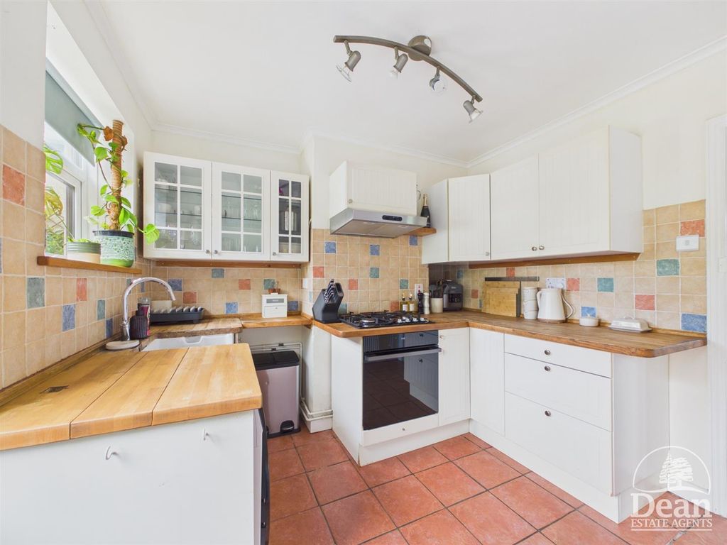 Property photo 3 of 14