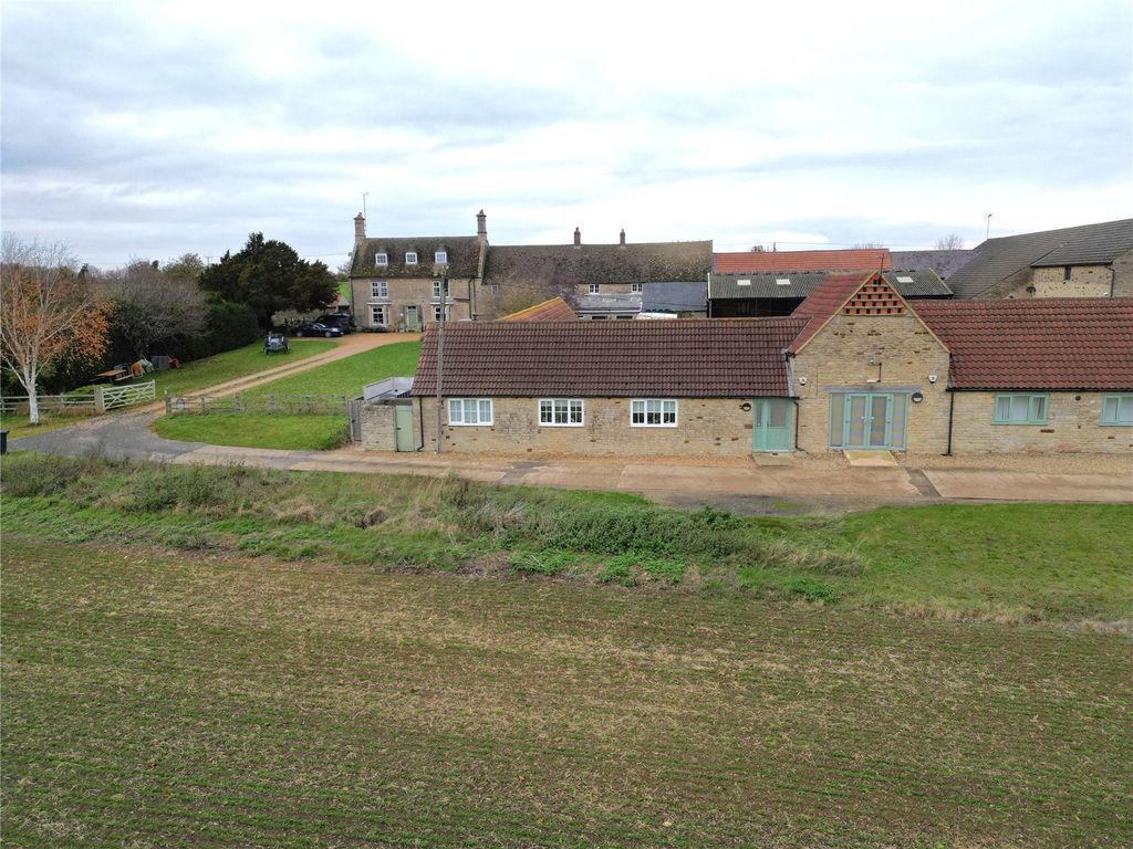 Property photo 1 of 4 Picture No. 08