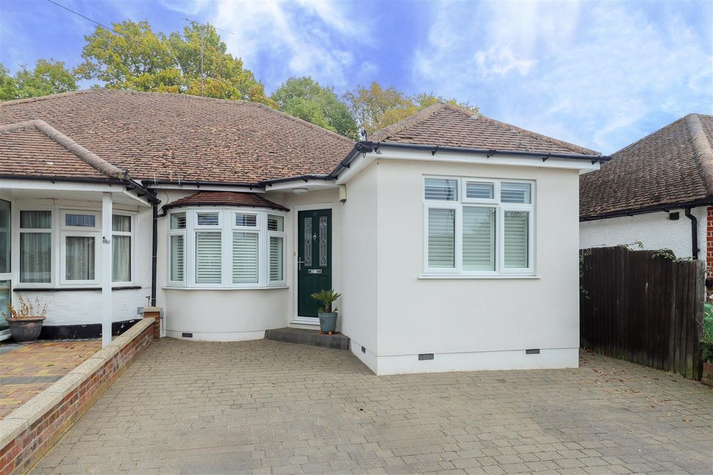 Property photo 1 of 18