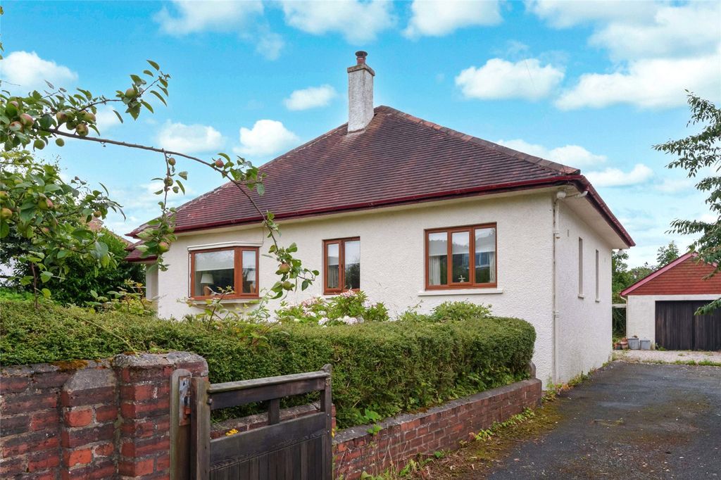 Property photo 1 of 17 Front