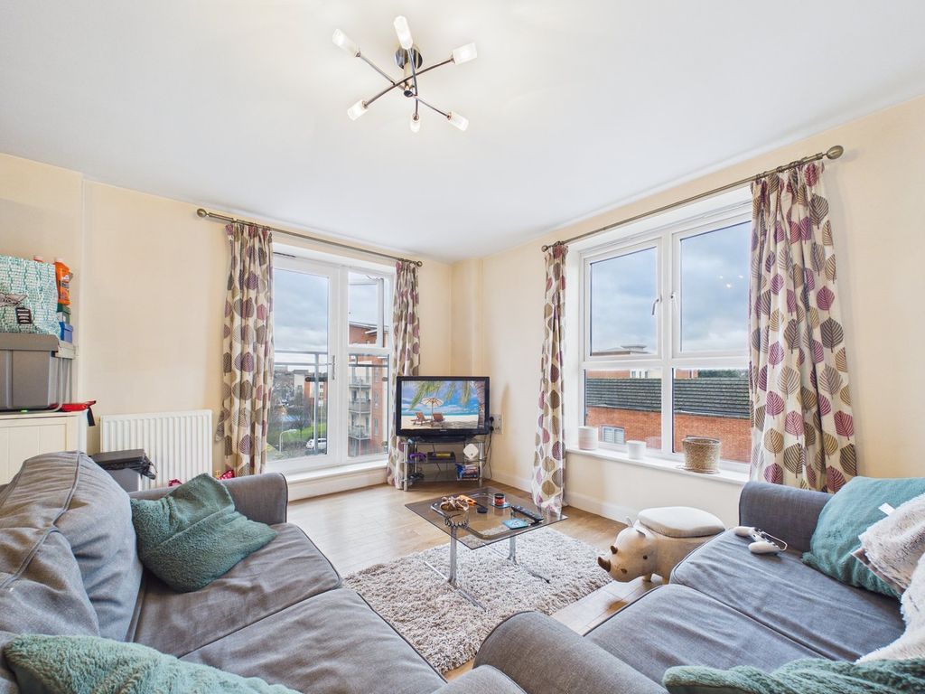 Property photo 2 of 12