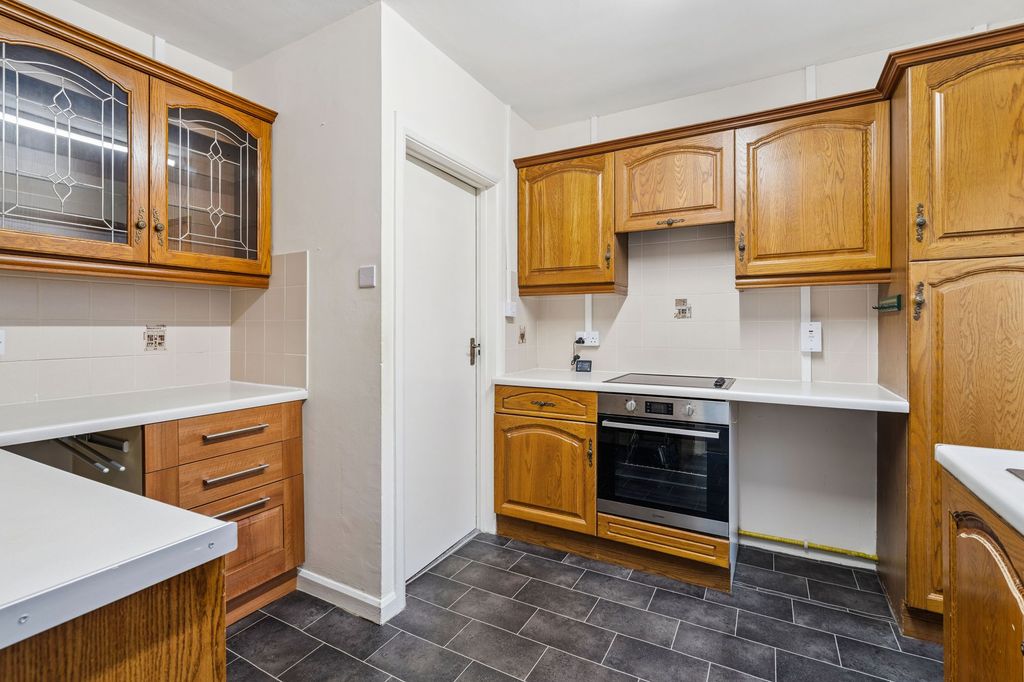 Property photo 3 of 21