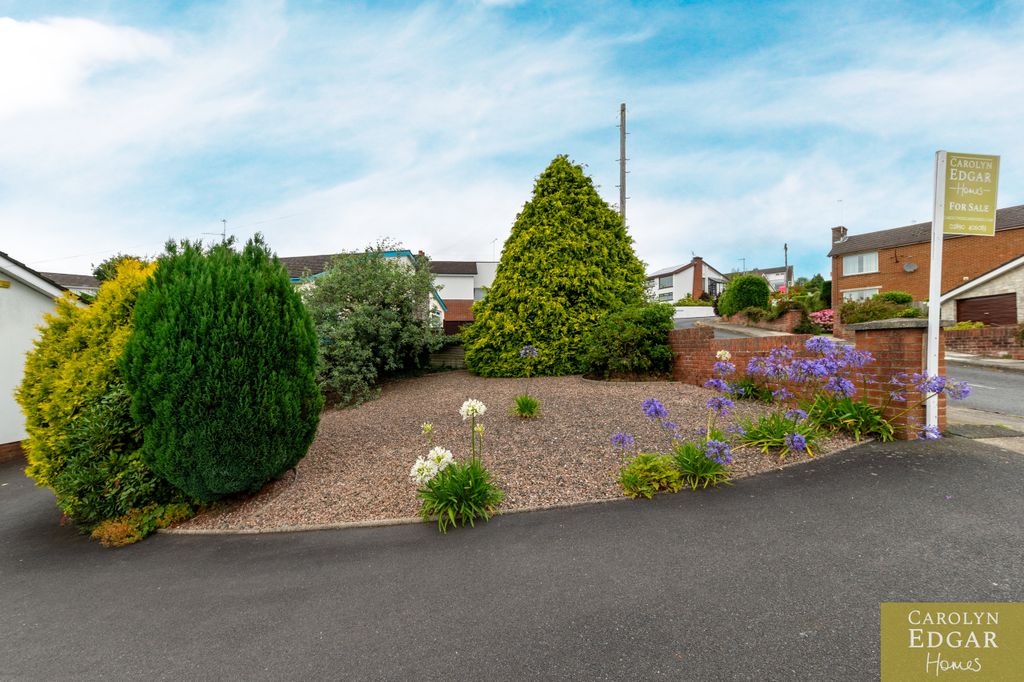 Property photo 3 of 38 010