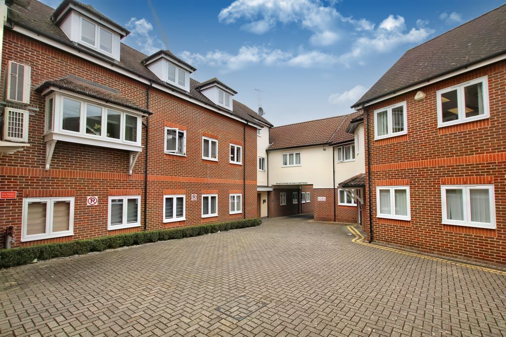 Property photo 1 of 8