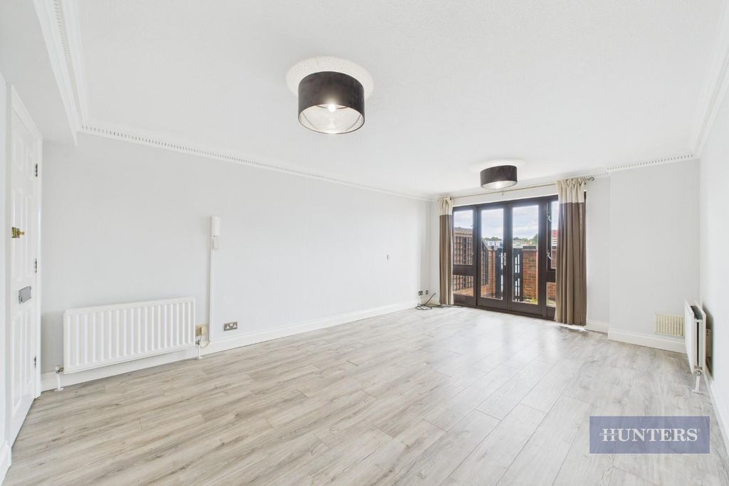 Property photo 3 of 10 Cam05152G0-Pr0183-Still004.Jpg