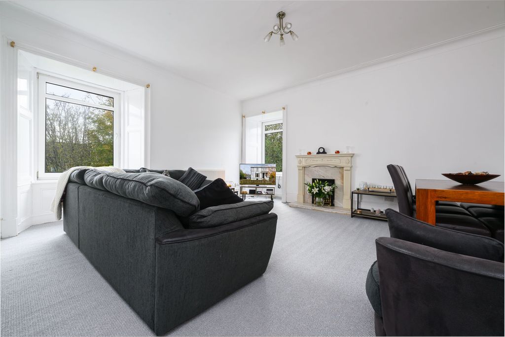 Property photo 2 of 36