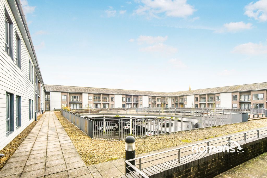 Property photo 1 of 10 External 1