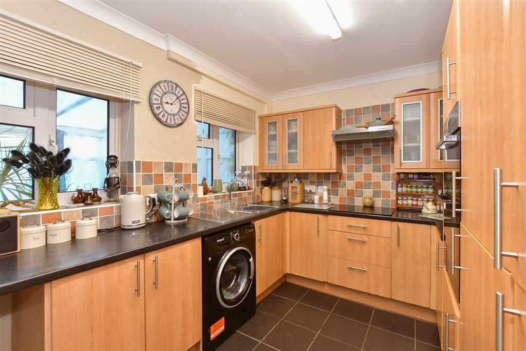 Property photo 3 of 10 Kitchen/Diner