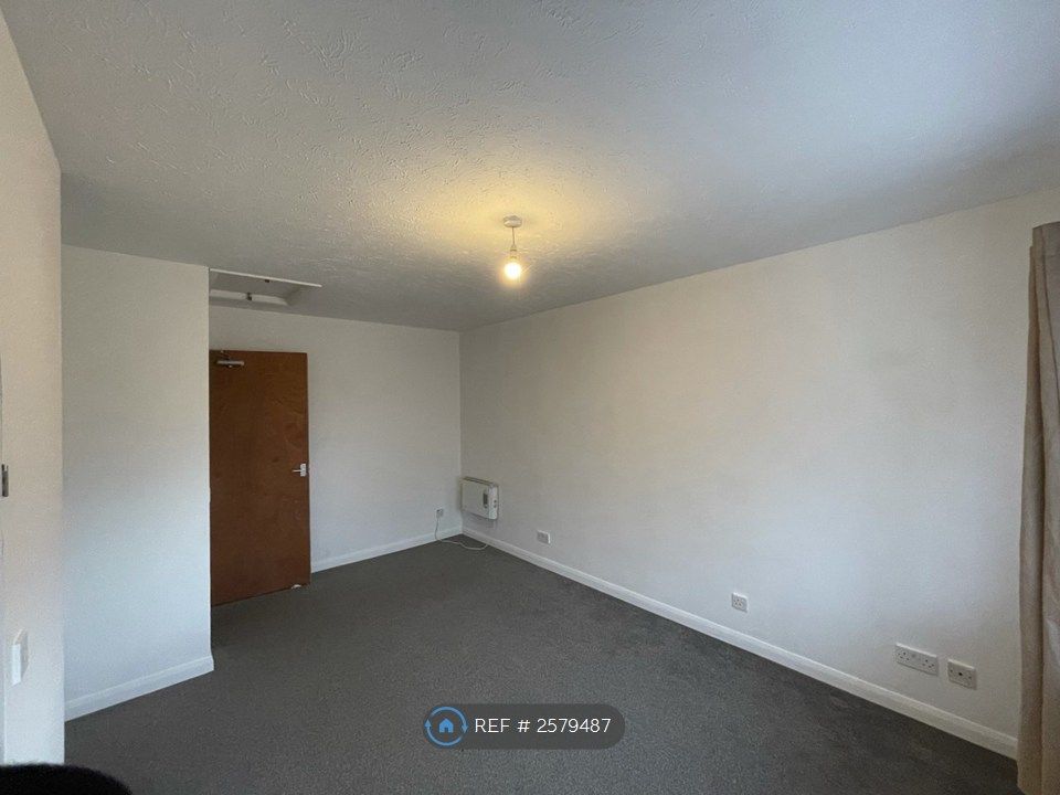 Property photo 3 of 9 Sitting Room