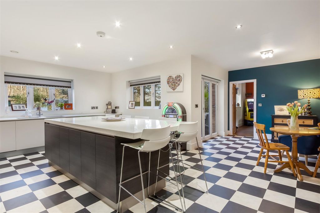 Property photo 2 of 25 Img_2466.Jpg