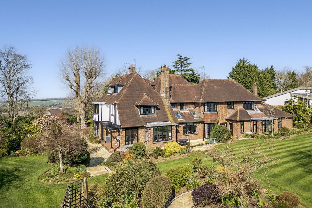 Property photo 1 of 25