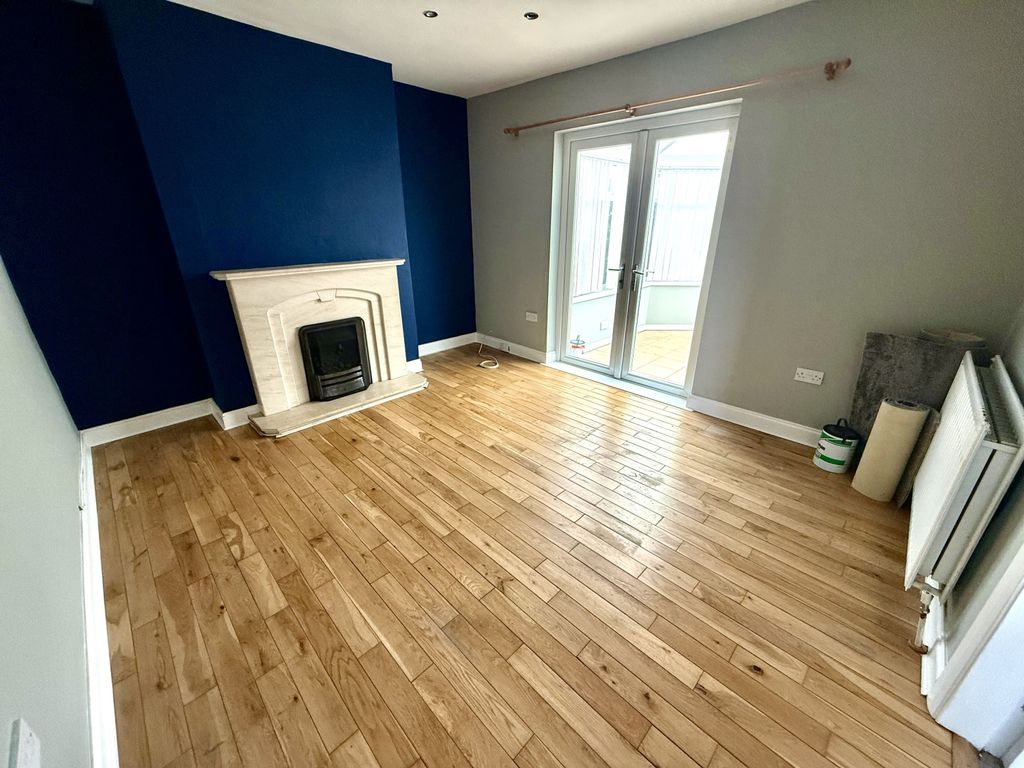 Property photo 2 of 15 Img_5015