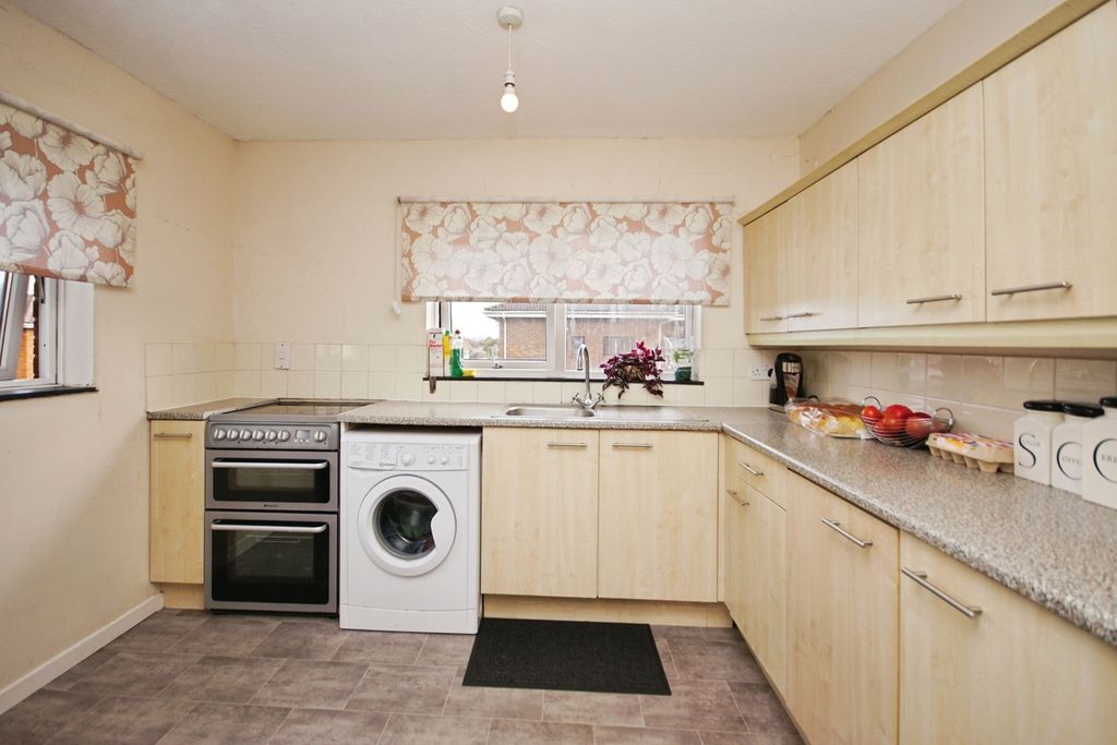 Property photo 3 of 17 Photo