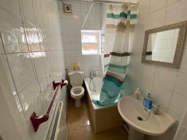 Property photo 3 of 5 Images