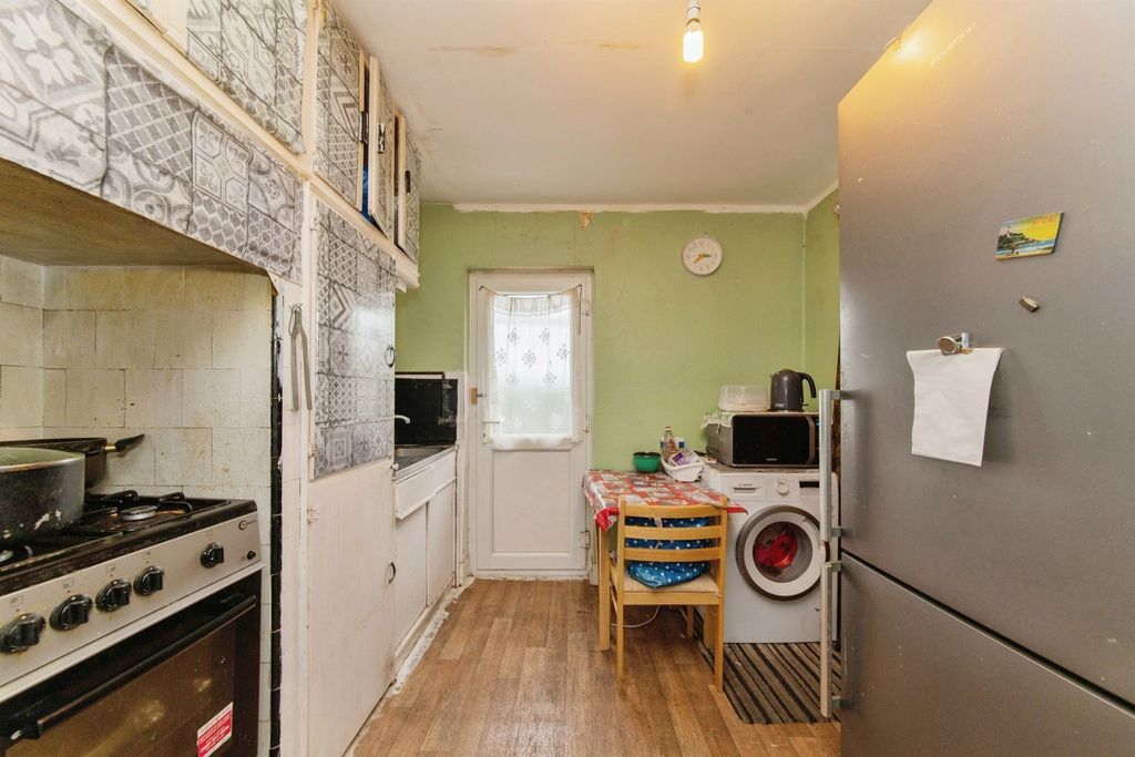 Property photo 2 of 15