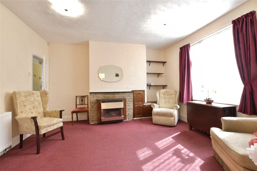 Property photo 2 of 12 Lounge/Dining Room