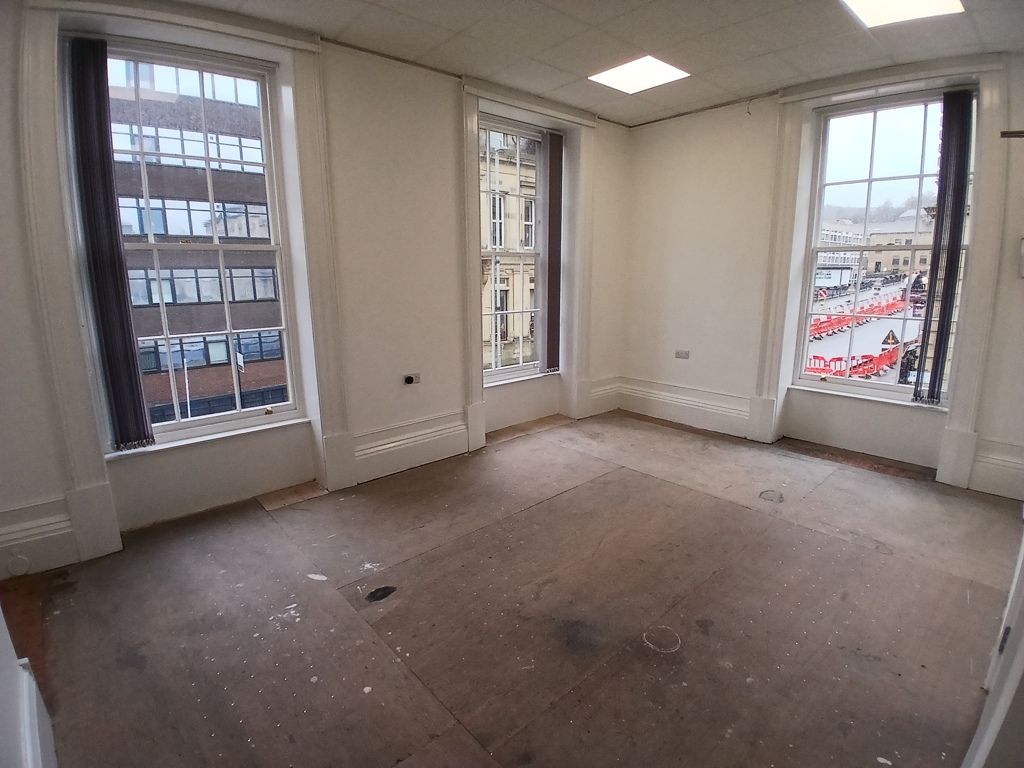 Property photo 2 of 8 Photo 14