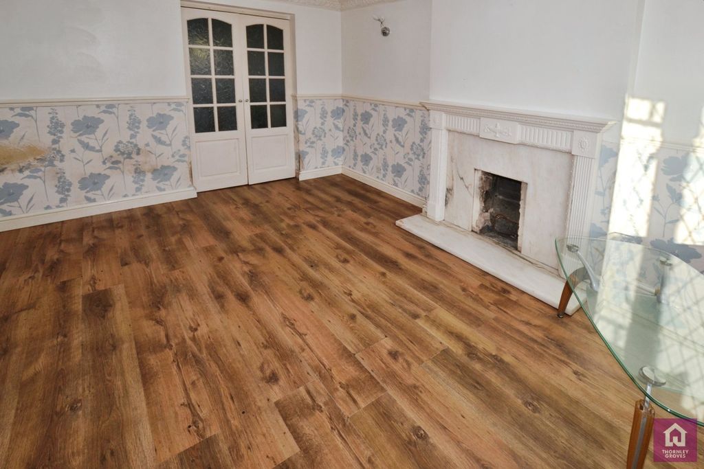 Property photo 3 of 21 Picture No. 31