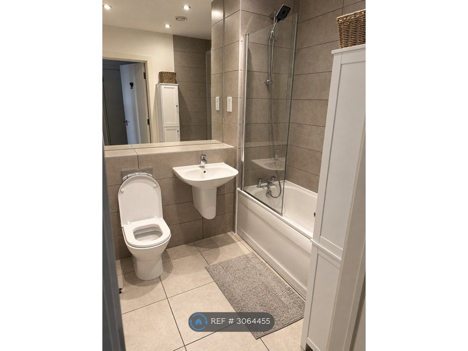 Property photo 3 of 6