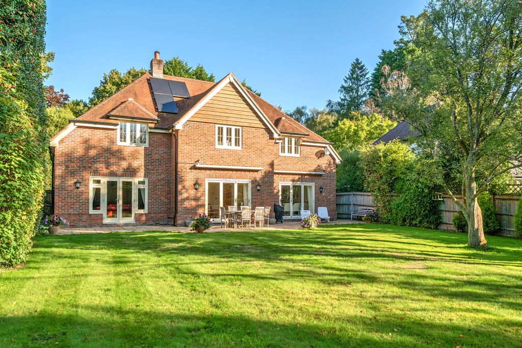 Property photo 1 of 19