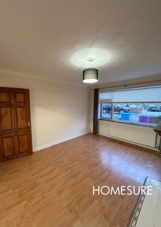 Property photo 3 of 13 Living Room