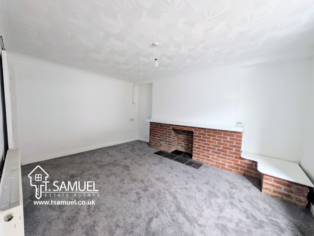 Property photo 3 of 14 Living Room 1