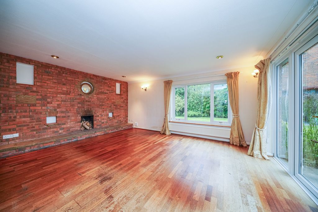 Property photo 2 of 28 1-Chapel-Drive-1010