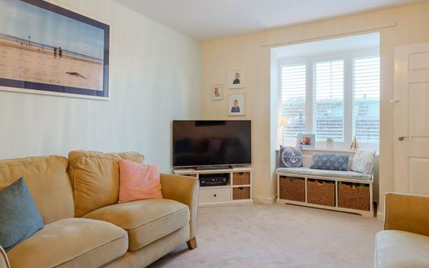 Property photo 2 of 23