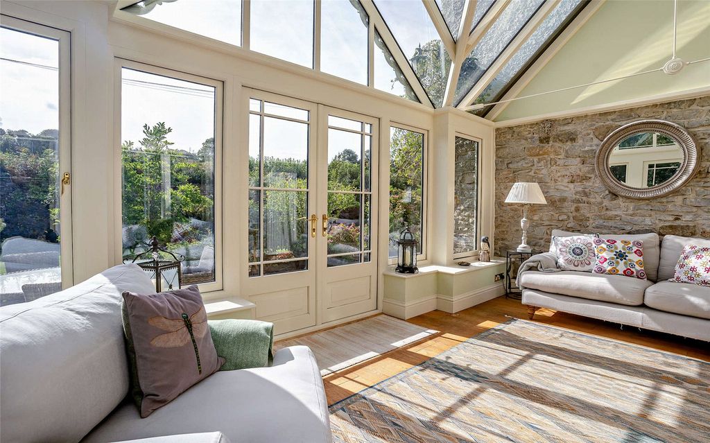 Property photo 3 of 23 Picture No. 10