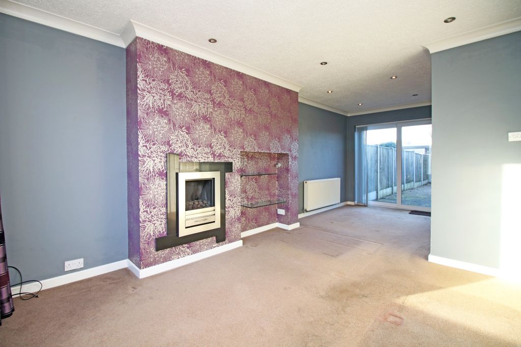 Property photo 3 of 23