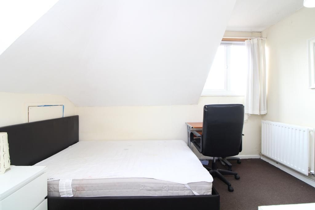 Property photo 2 of 3