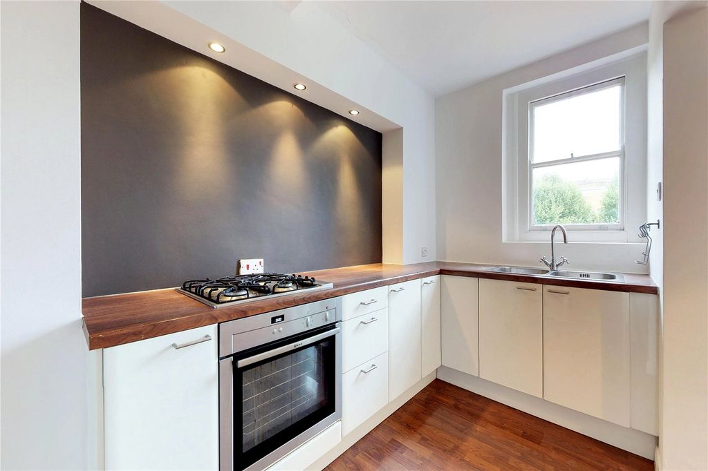 Property photo 1 of 10 Picture No. 26