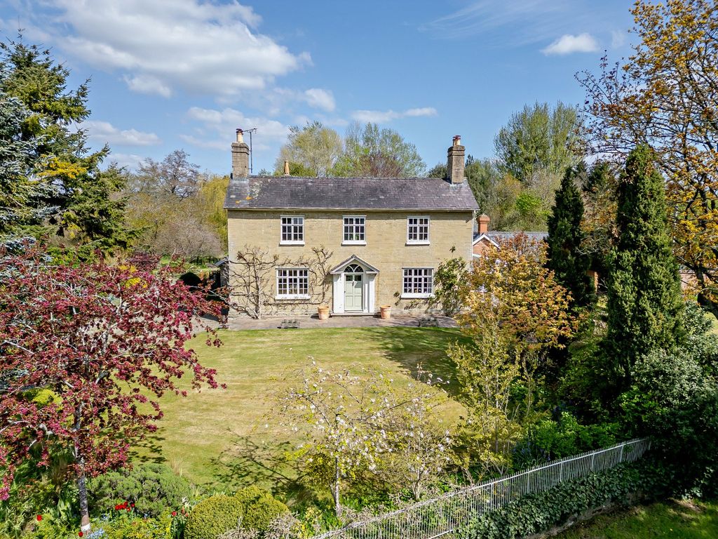 Property photo 2 of 21 Picture No. 10