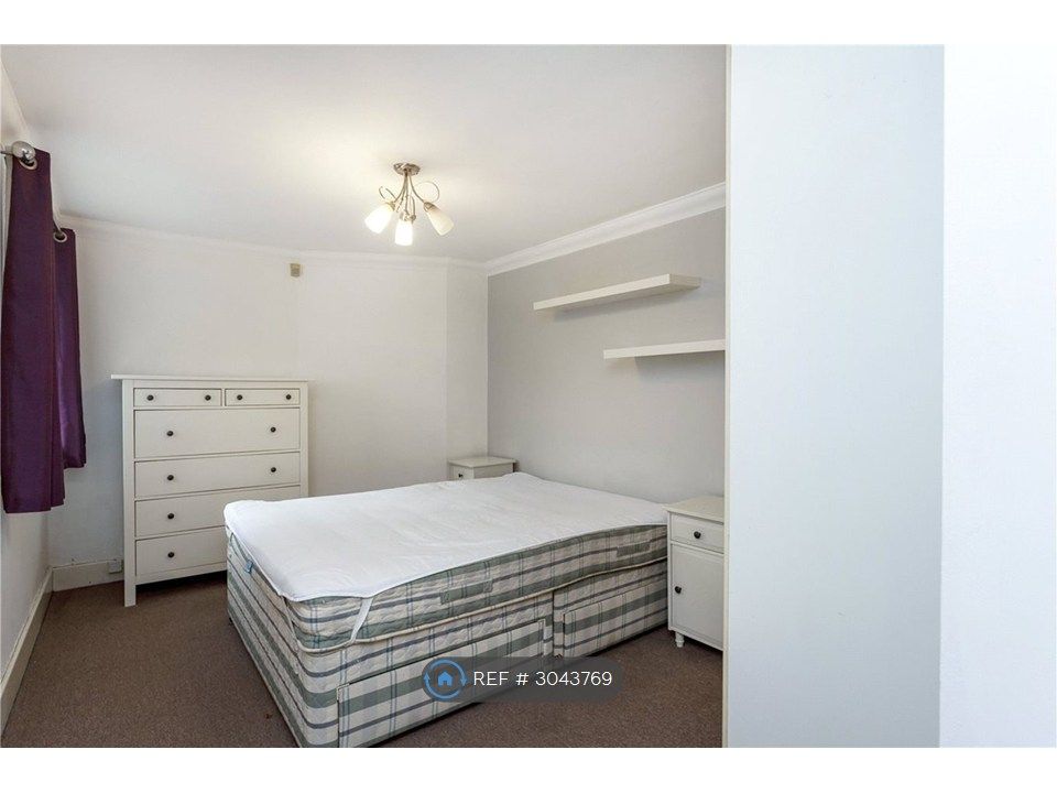 Property photo 3 of 12 Bedroom 1