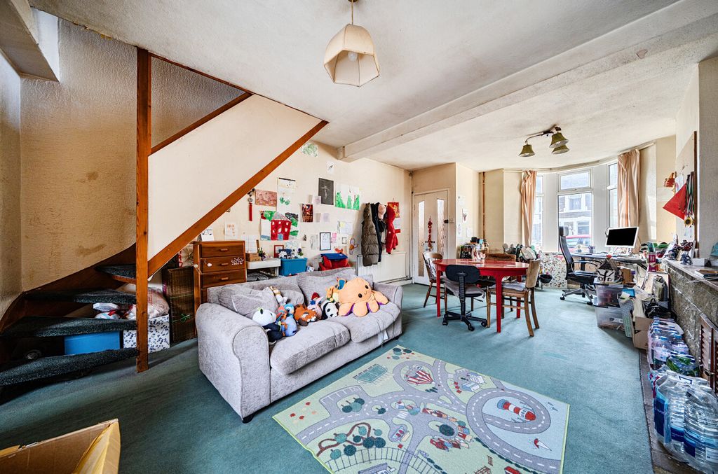 Property photo 2 of 14 1526832-14-6Aba92...