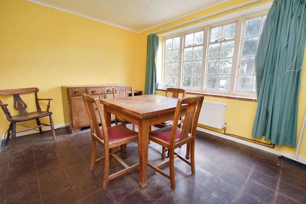 Property photo 2 of 24 Dining Room