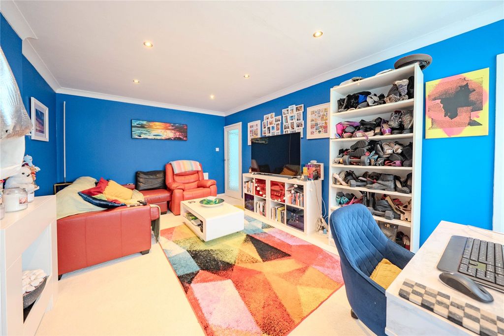 Property photo 3 of 10 Picture No. 05