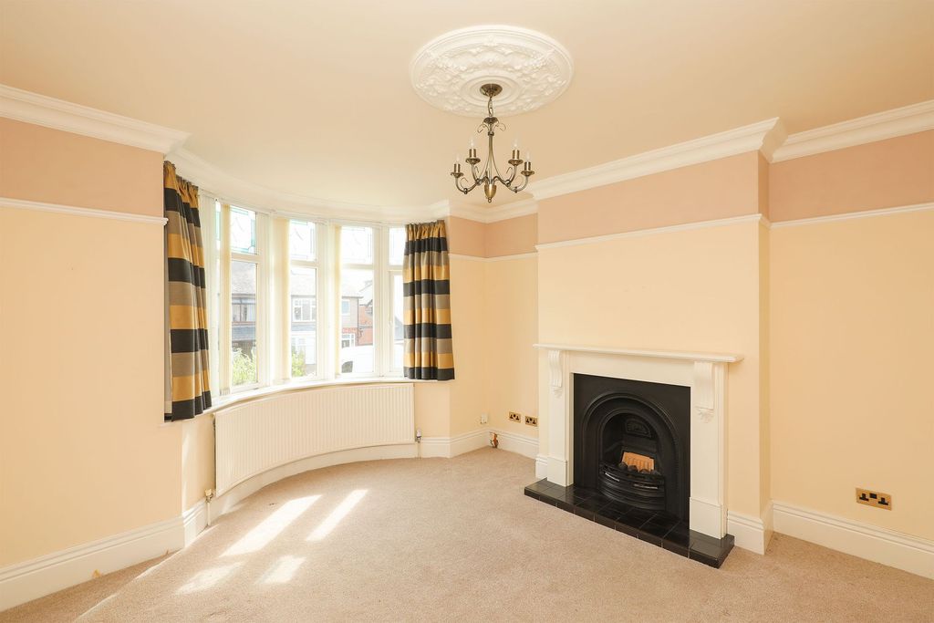 Property photo 2 of 24