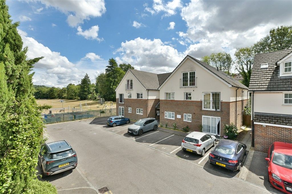 Property photo 1 of 13 External (Web)