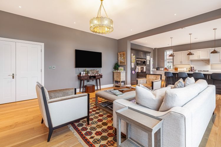 Property photo 2 of 20 310018