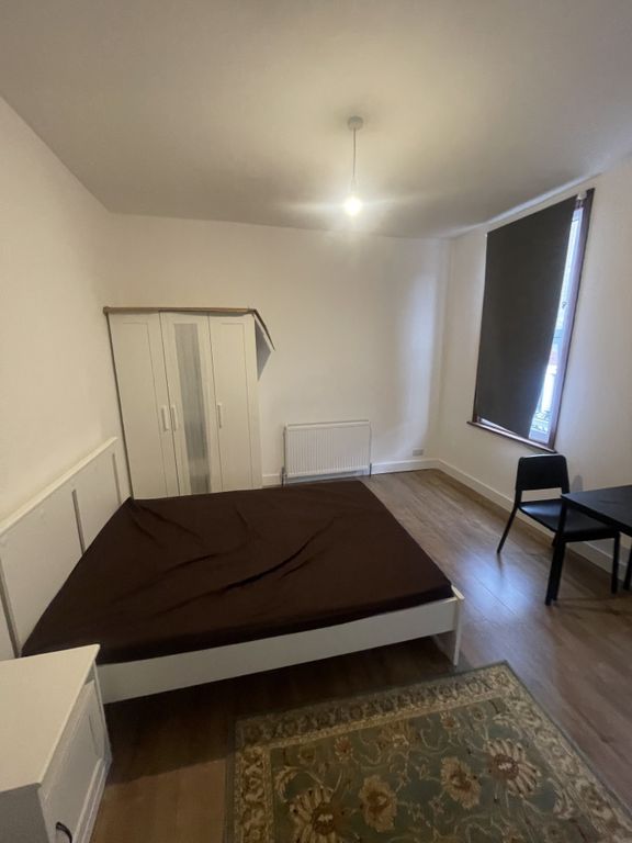 Property photo 1 of 4
