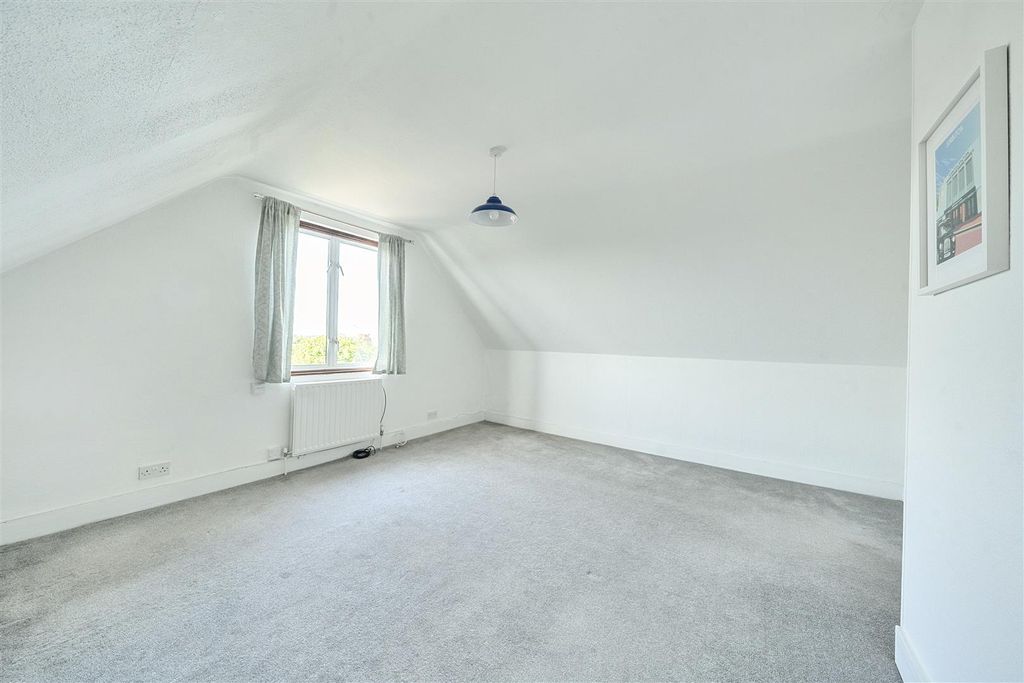 Property photo 2 of 13 1466641-6-6A15Fcb7B34d0.Jpg