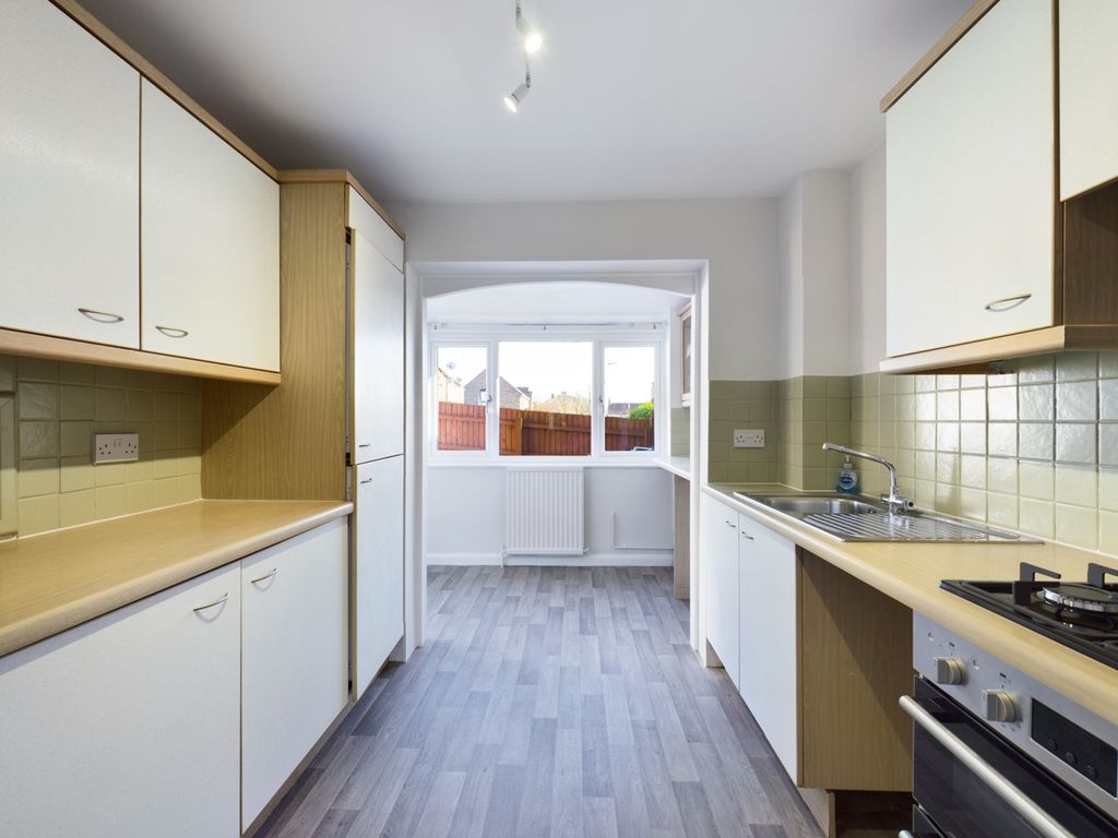 Property photo 2 of 7 Kitchen